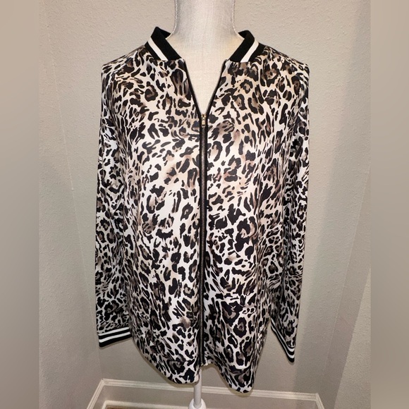 Leopard Jacket - Picture 2 of 12
